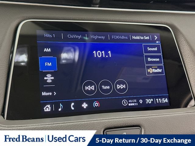 Used 2023 Cadillac XT4 Luxury w/ Cold Weather Package FWD image 20