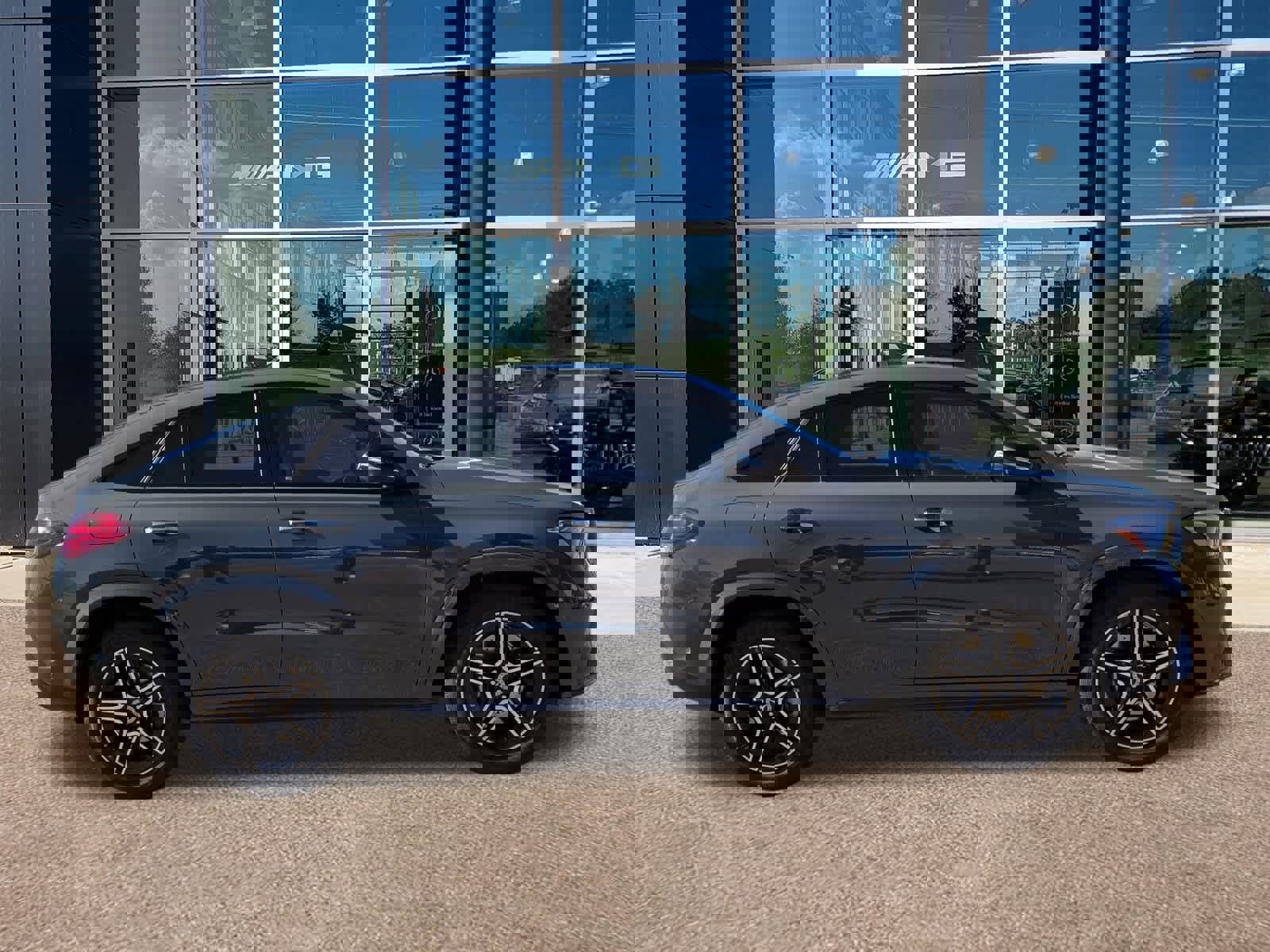 New 2026 Mercedes-Benz GLE 450 4MATIC Coupe image 4