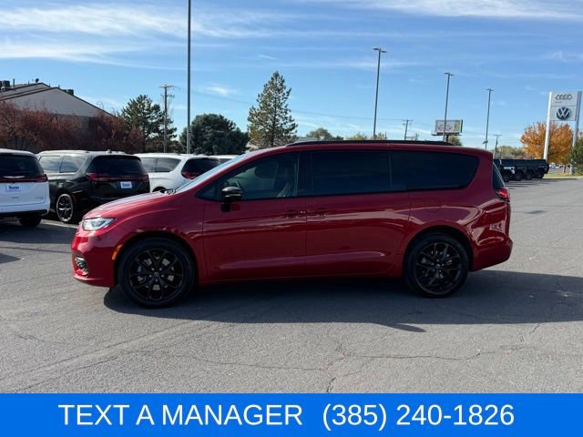 New 2026 Chrysler Pacifica Select w/ S Appearance Package image 9