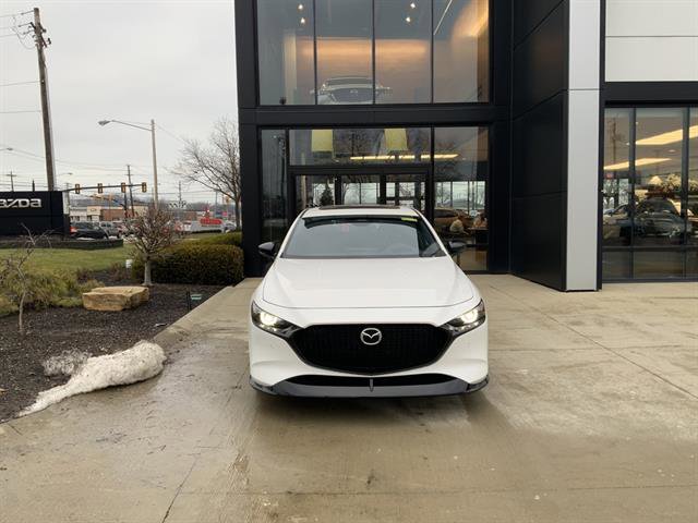 New 2026 MAZDA MAZDA3 Hatchback w/Premium Plus Pkg image 2