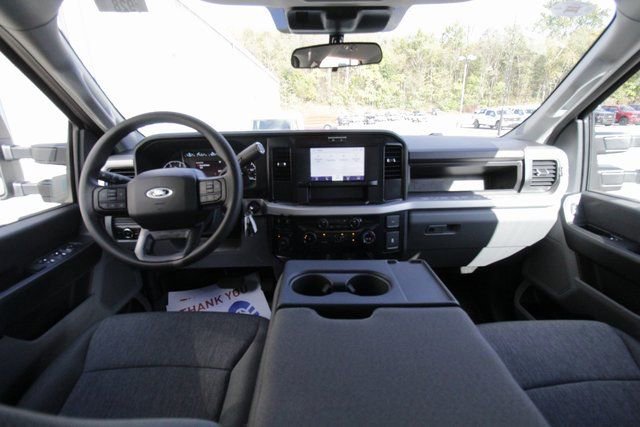 New 2026 Ford F250 XL image 4