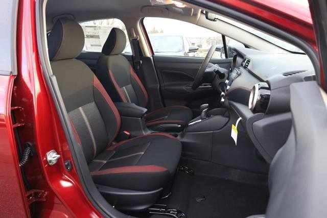 New 2025 Nissan Versa SR w/ Trunk Package image 23