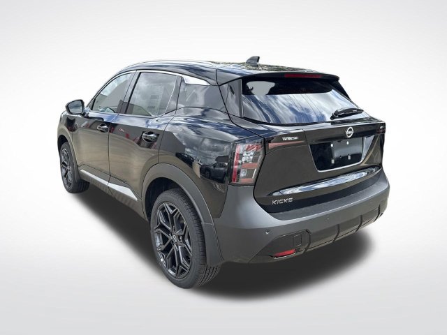 New 2027 Nissan Kicks SR FWD image 7