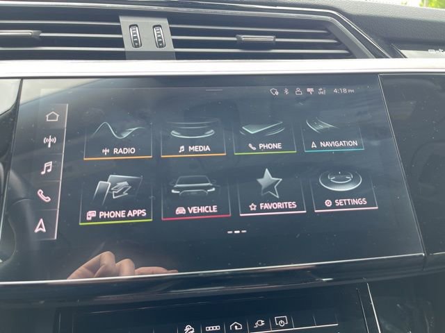 Used 2023 Audi e-tron Premium Plus AWD/4WD image 15