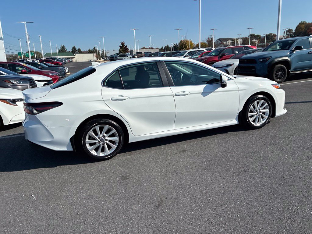 Used 2024 Toyota Camry LE FWD image 7