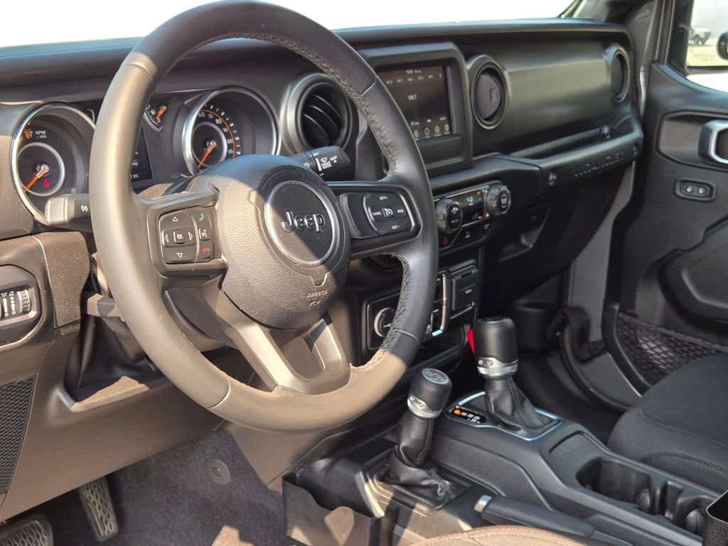 Used 2022 Jeep Wrangler Unlimited Sport AWD/4WD image 15