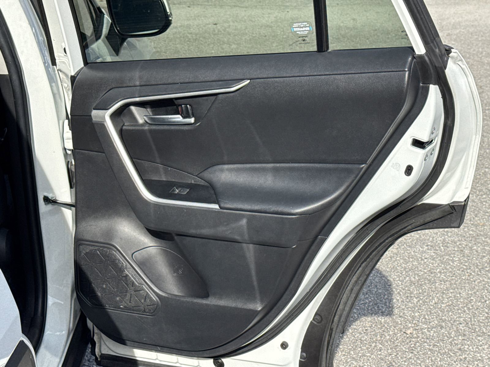 Used 2023 Toyota RAV4 XLE image 16