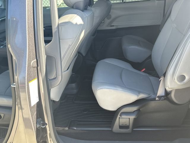 Certified 2024 Toyota Sienna XLE w/ XLE Plus Package FWD image 10