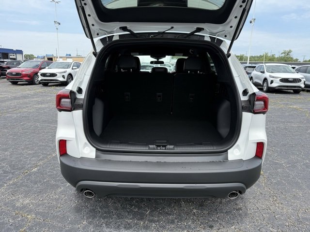 New 2025 Ford Escape ST-Line w/ Cold Weather Package image 8