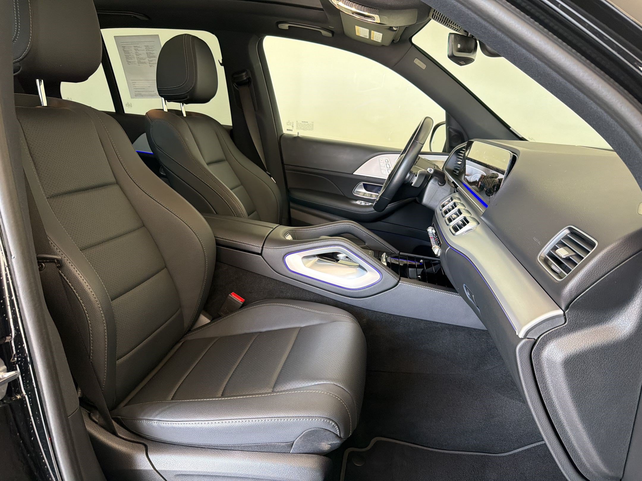 Used 2025 Mercedes-Benz GLE 350 4MATIC image 25