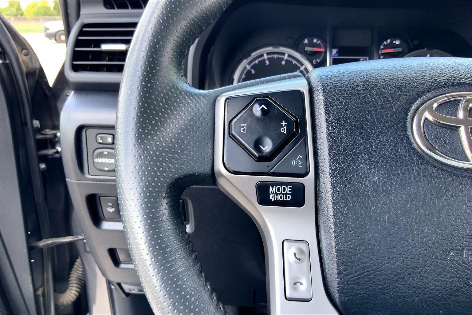 Used 2021 Toyota 4Runner Limited AWD/4WD image 44