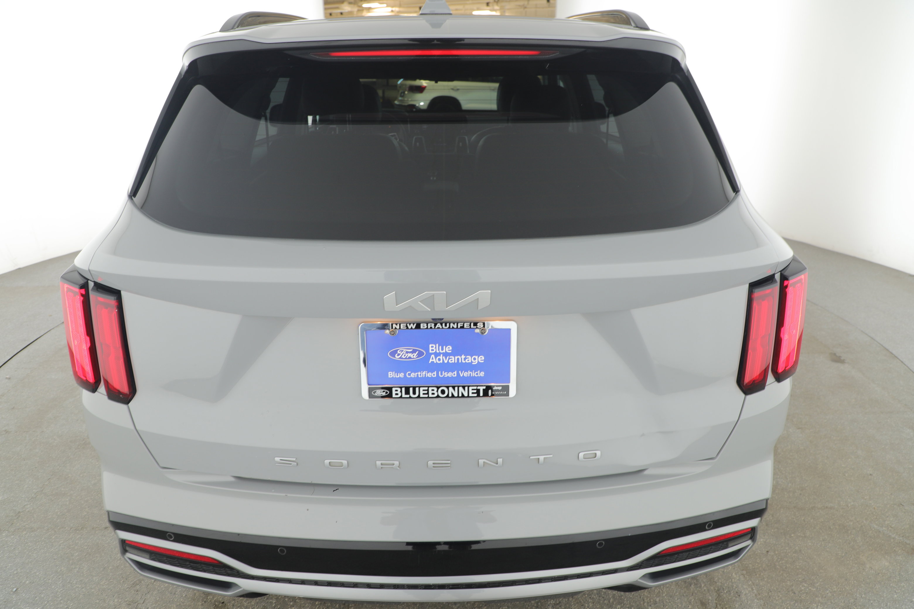 Used 2022 Kia Sorento SX image 4