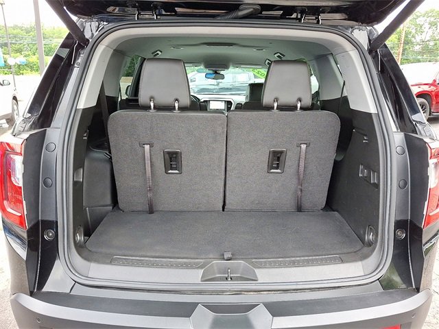 Certified 2023 GMC Acadia SLT w/ Preferred Package image 32