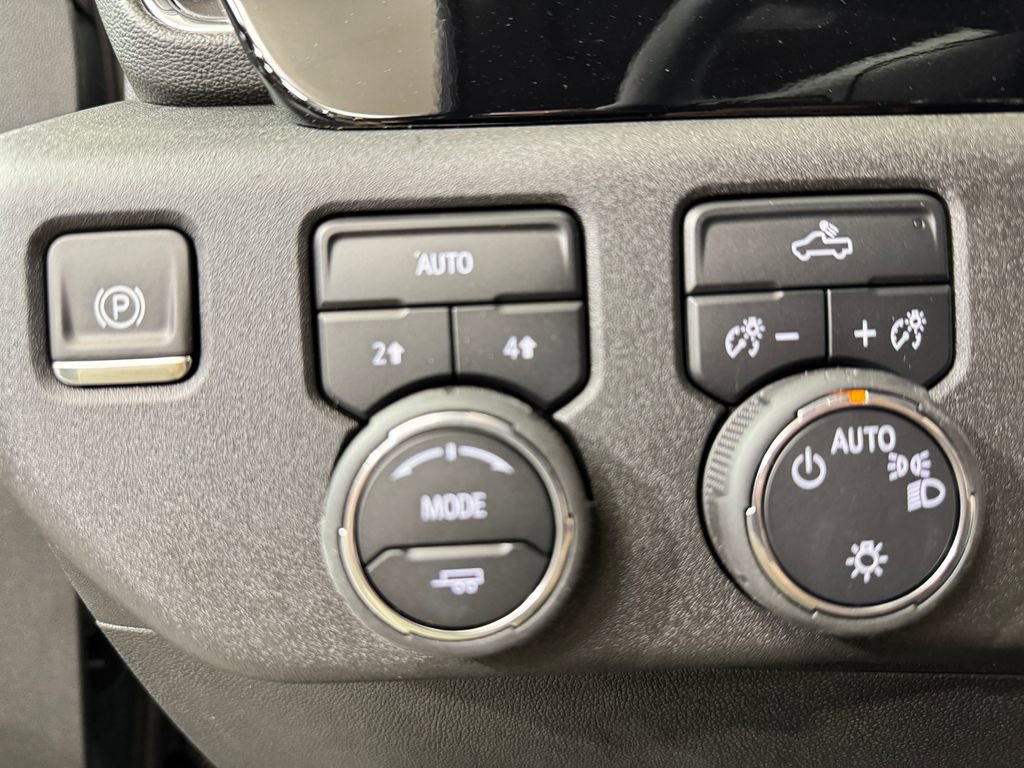 New 2026 Chevrolet Silverado 1500 LT image 18