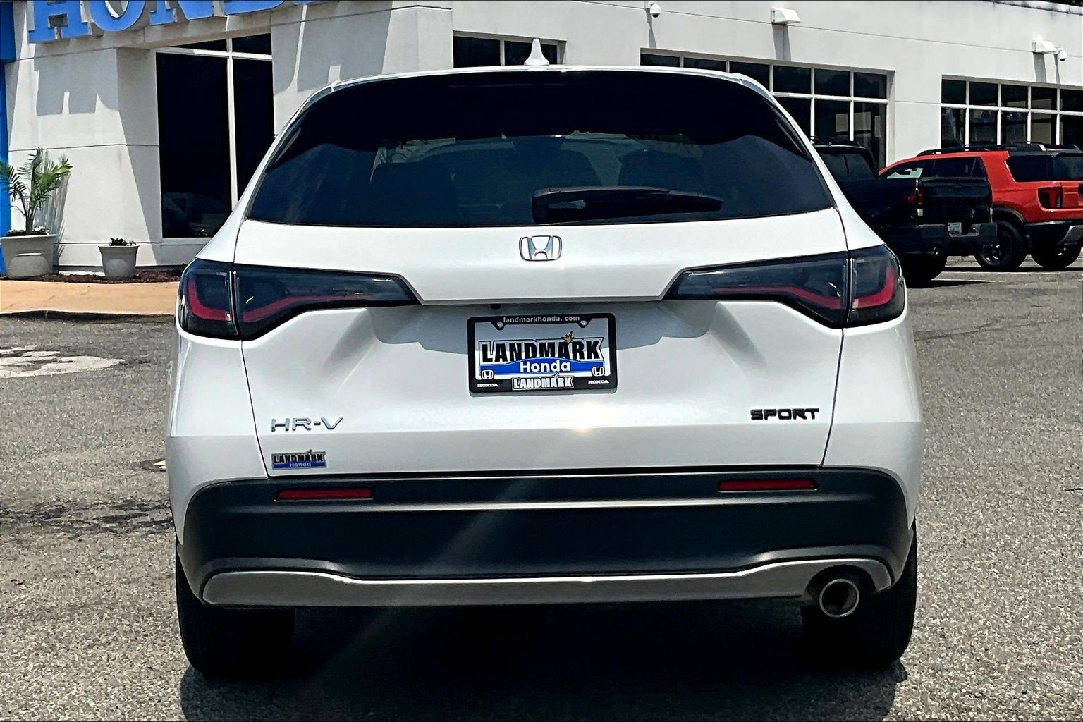 Used 2024 Honda HR-V Sport image 4