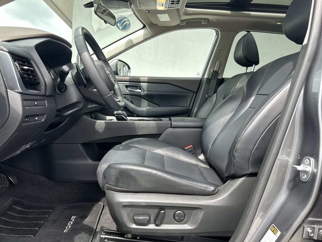 Used 2022 Nissan Rogue SV w/ SV Premium Package AWD/4WD image 15