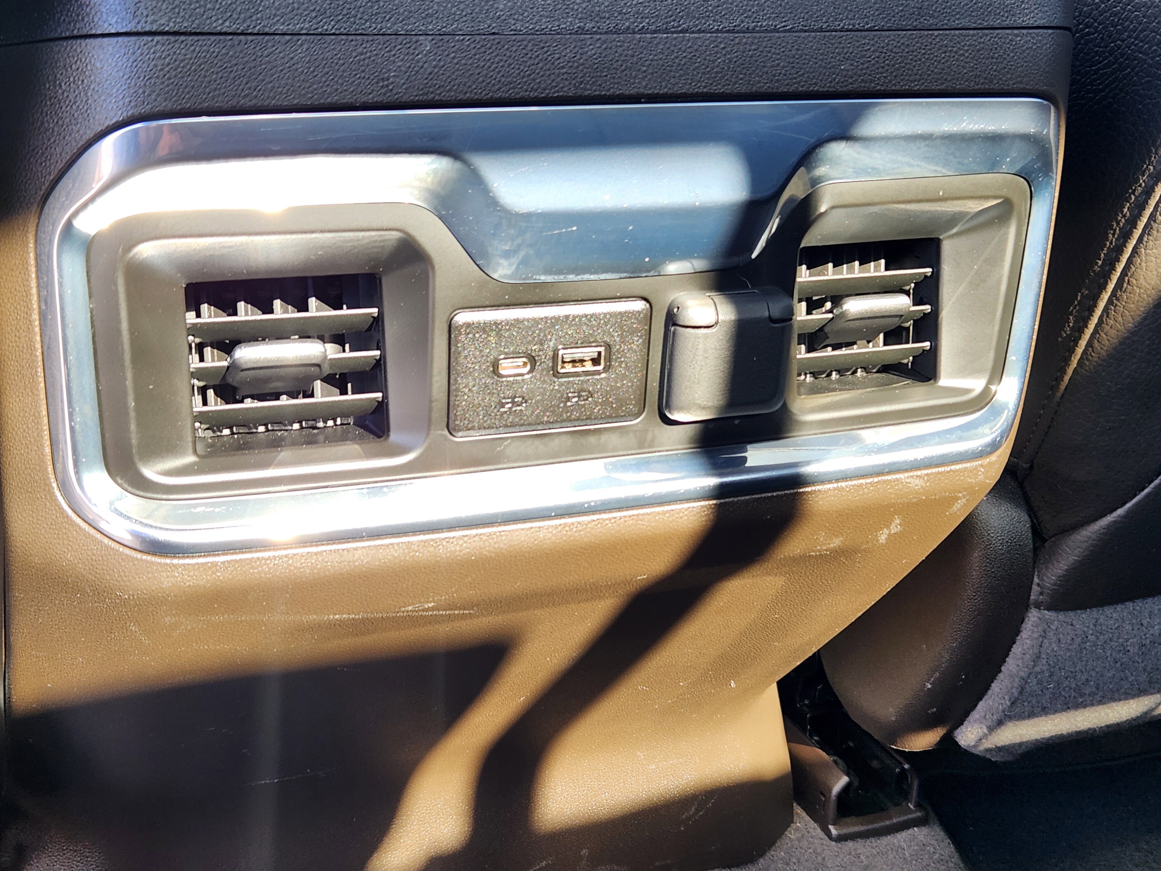 Certified 2022 GMC Sierra 3500 Denali image 18