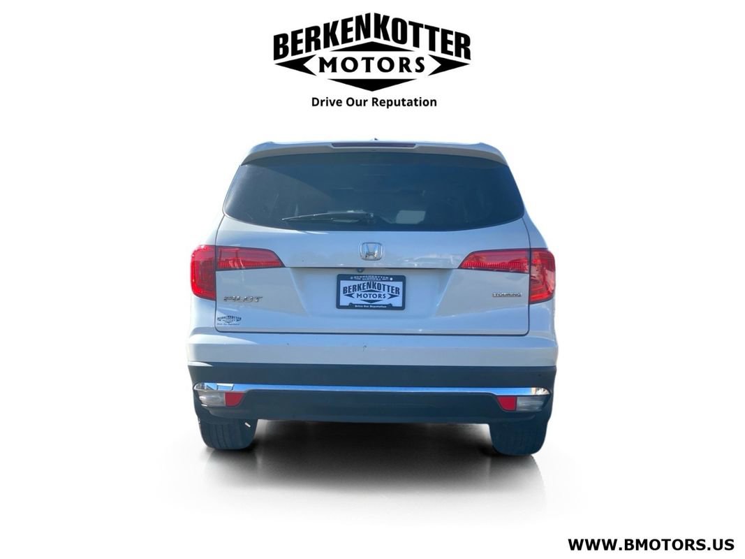 Used 2016 Honda Pilot Touring image 4