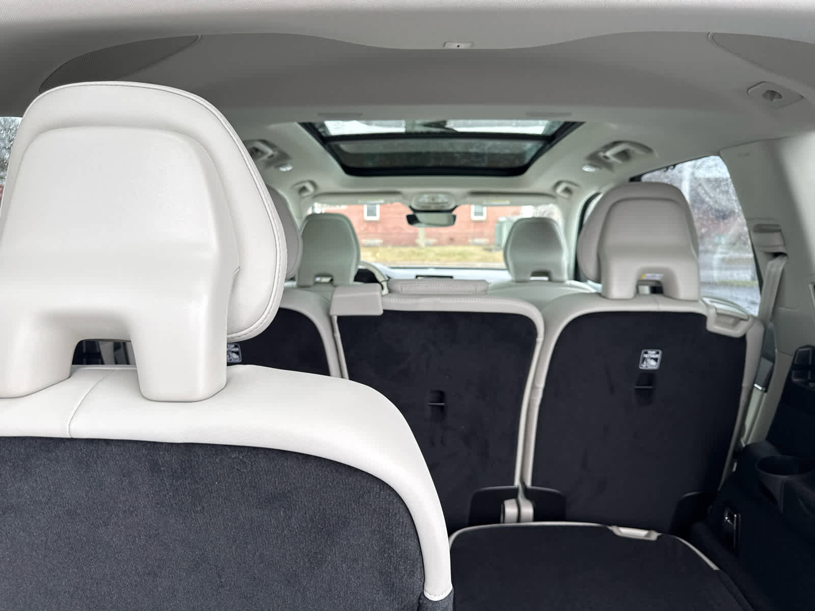 New 2026 Volvo XC90 T8 Ultra w/ Protection Package Premier image 11