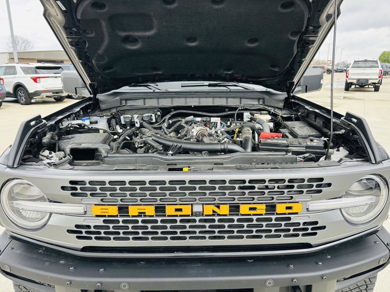 Used 2024 Ford Bronco Badlands image 43