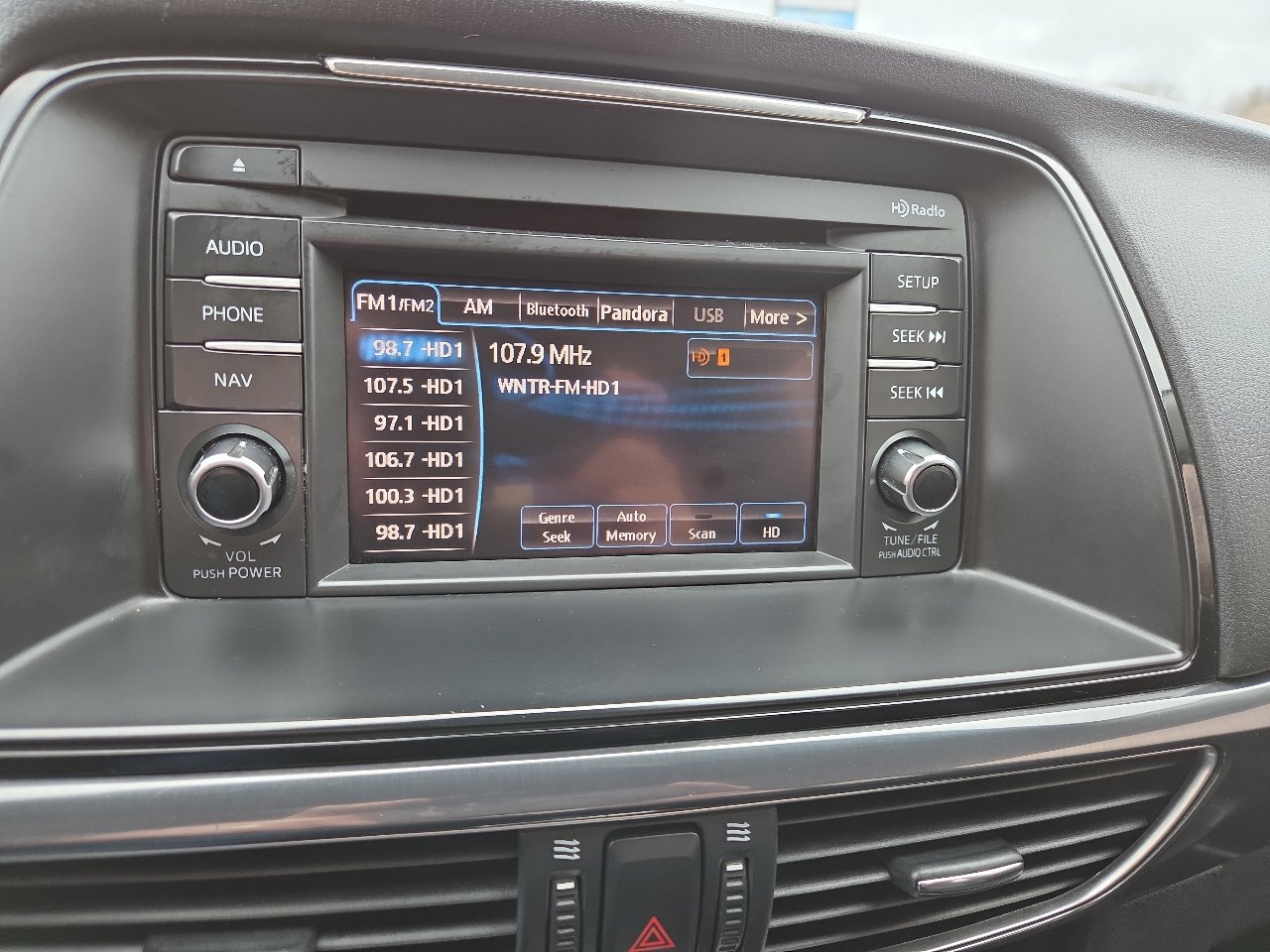 Used 2014 MAZDA MAZDA6 Touring w/ Touring Technology Package image 19