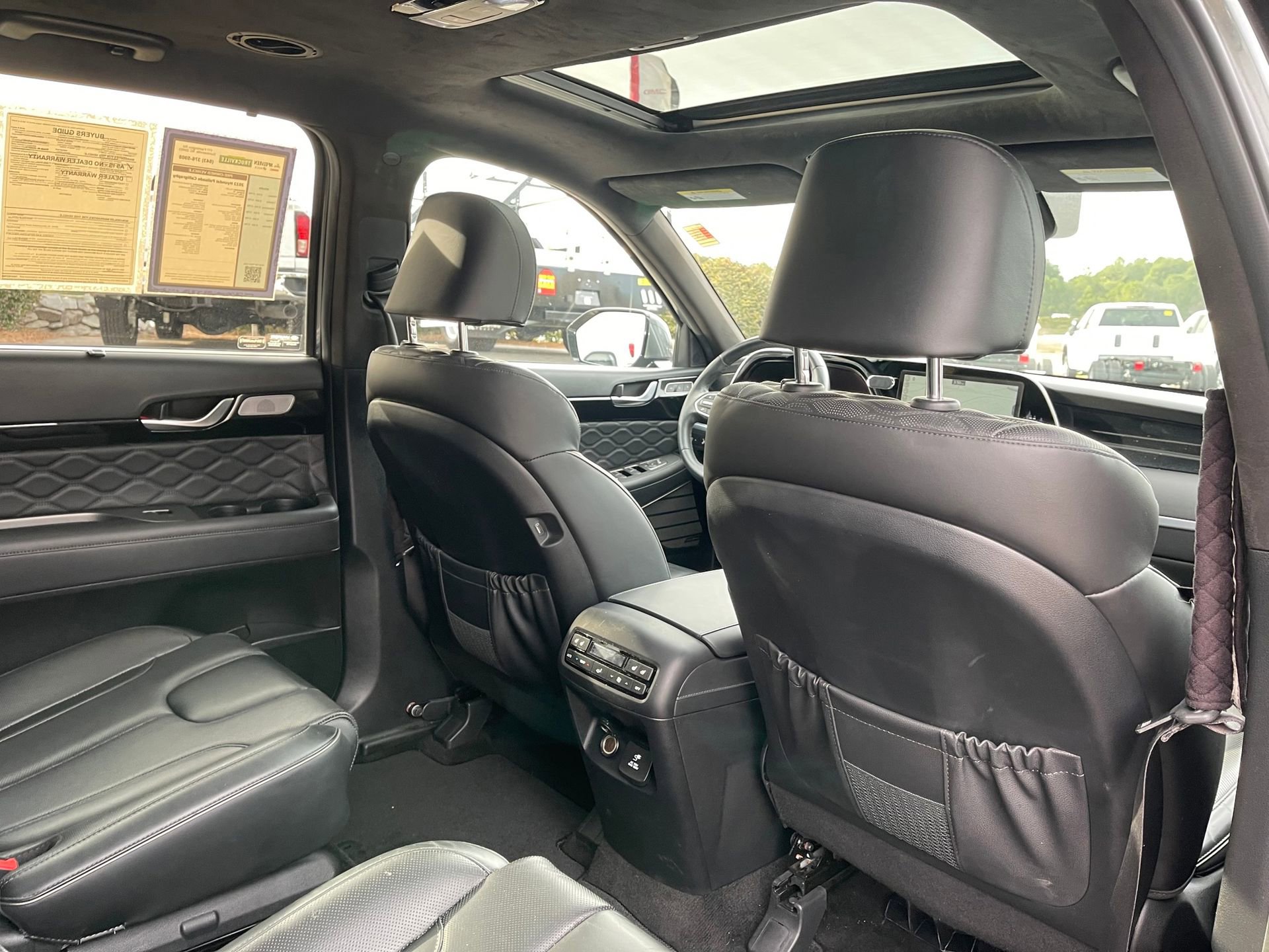 Used 2022 Hyundai Palisade Calligraphy image 26