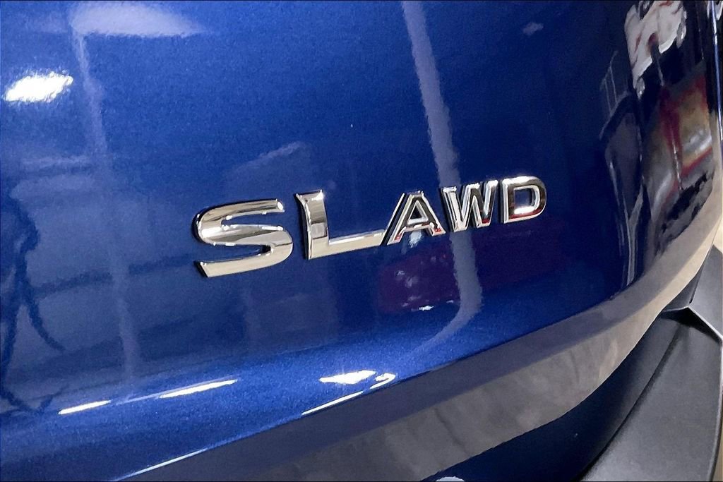 Used 2023 Nissan Rogue SL w/ SL Premium Package image 8