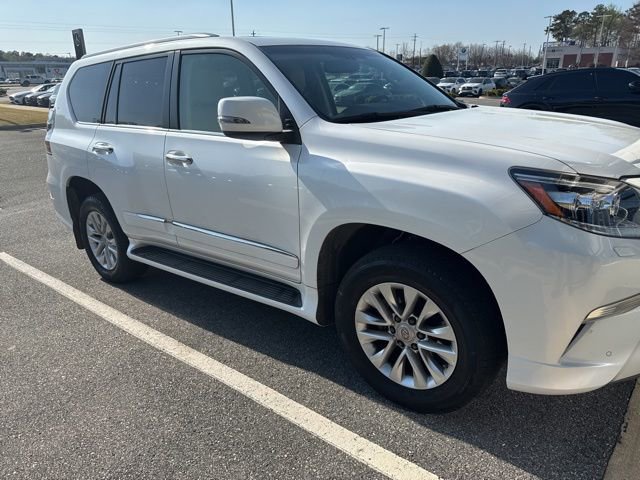 Used 2017 Lexus GX 460 Premium w/ Premium Package image 13