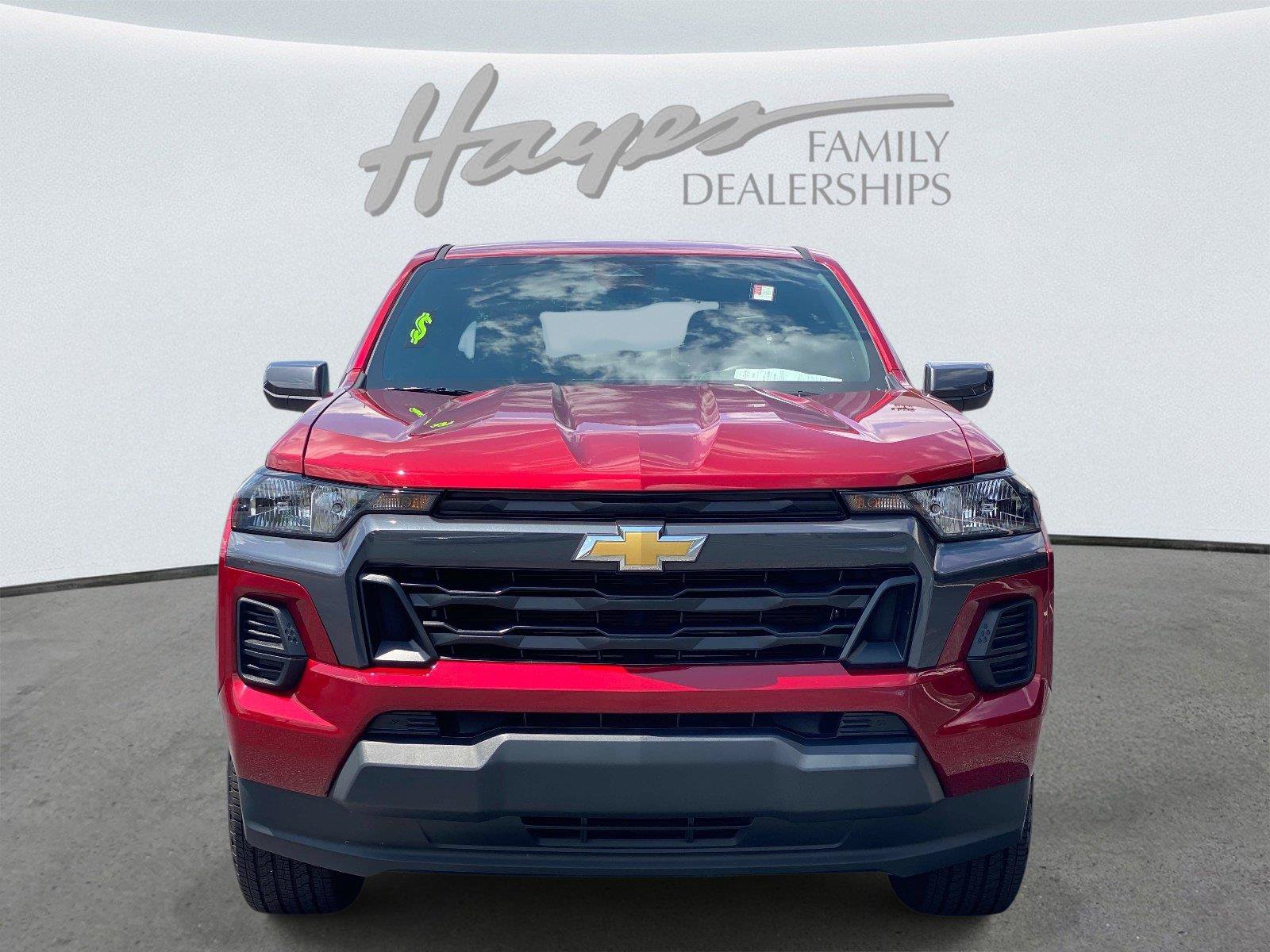 Used 2025 Chevrolet Colorado LT w/ Advanced Trailering Package RWD image 10