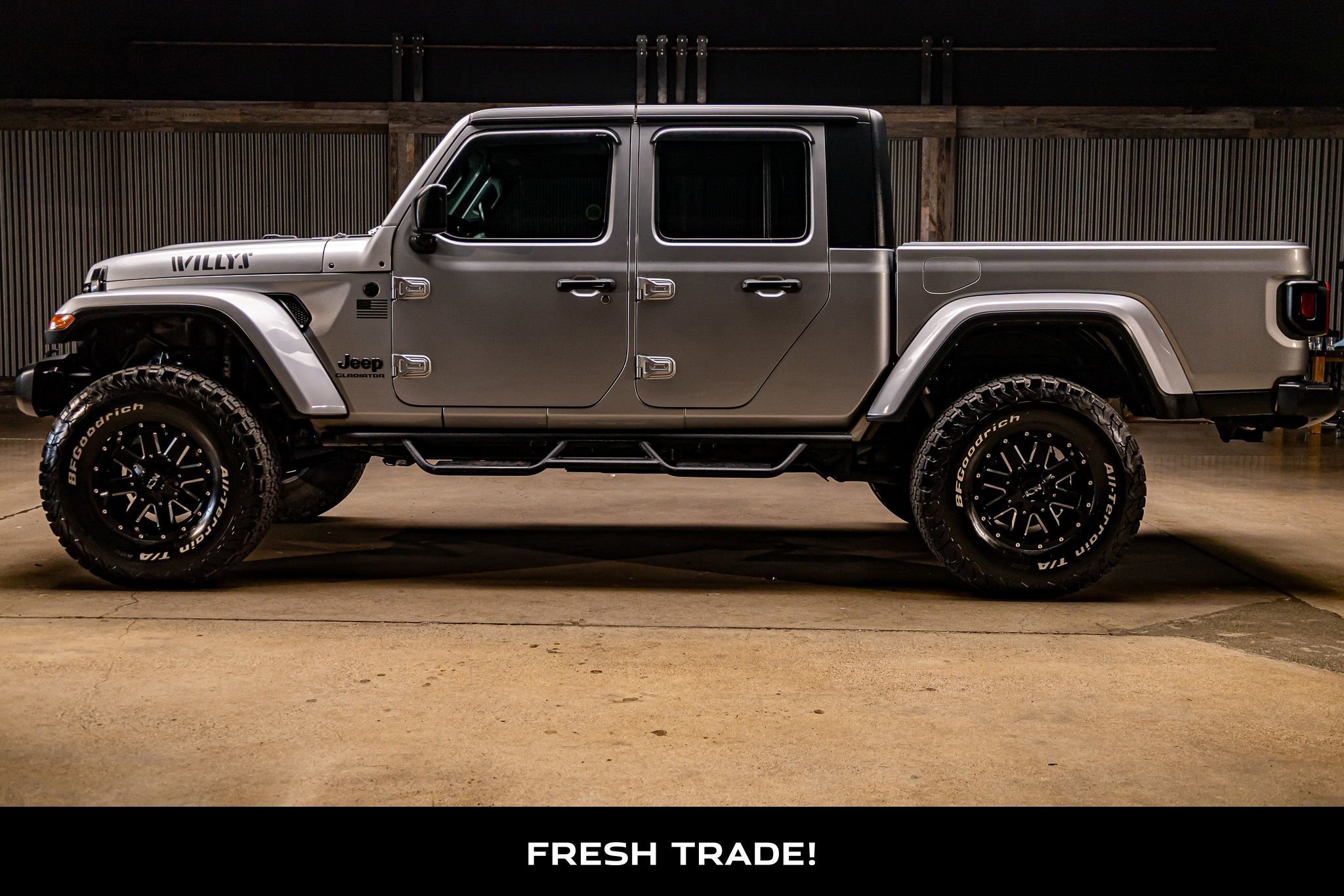 Used 2021 Jeep Gladiator Willys image 5