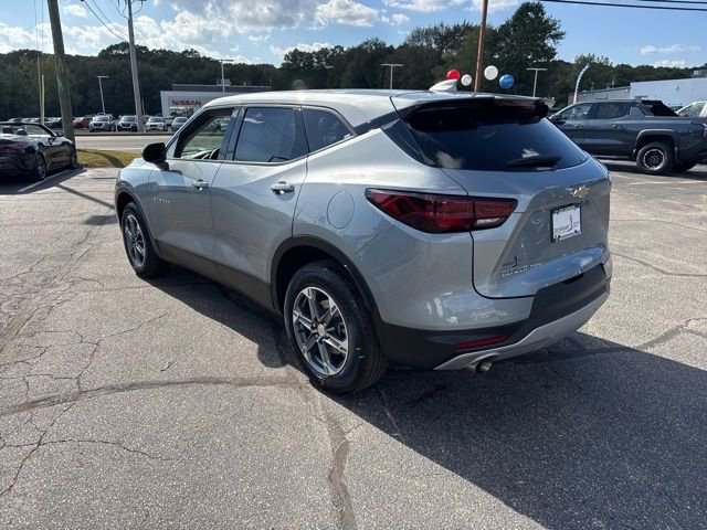 Used 2025 Chevrolet Blazer LT AWD/4WD image 5