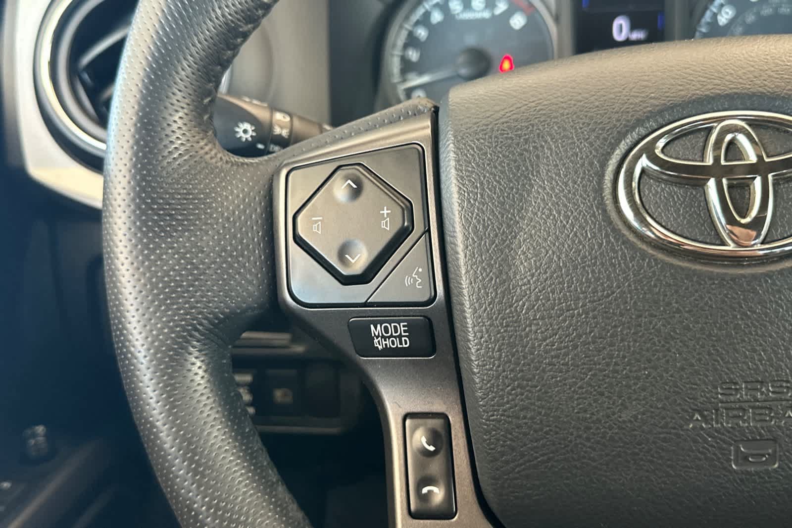 Used 2019 Toyota Tacoma TRD Sport w/ Technology Package AWD/4WD image 24