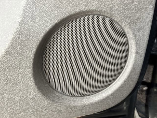 Used 2011 Chevrolet Suburban LTZ image 21