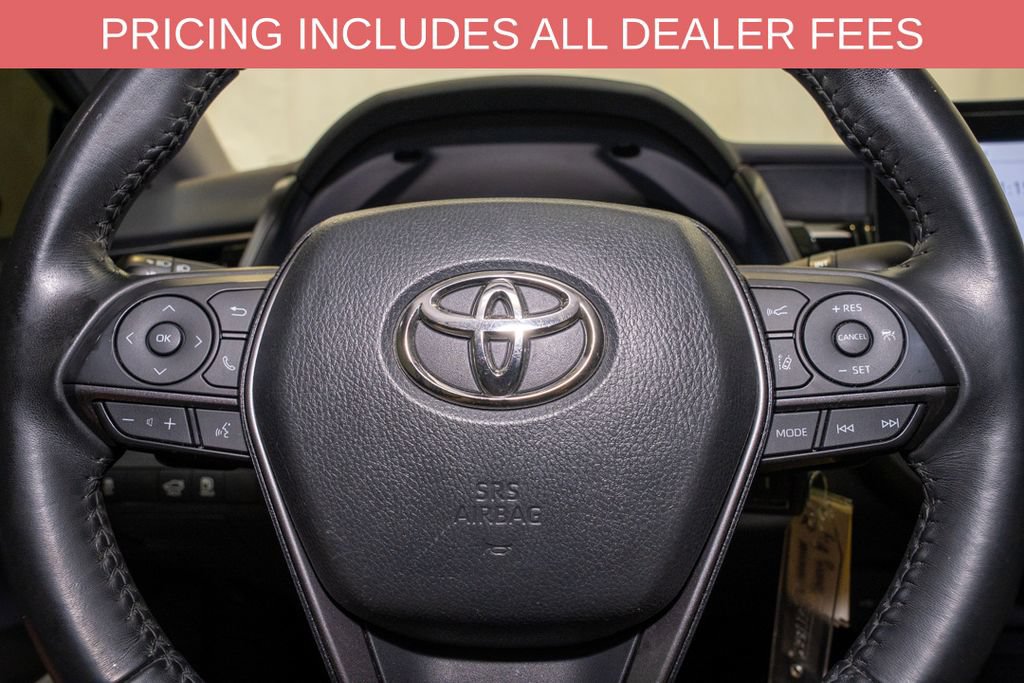 Used 2023 Toyota Camry SE FWD image 16