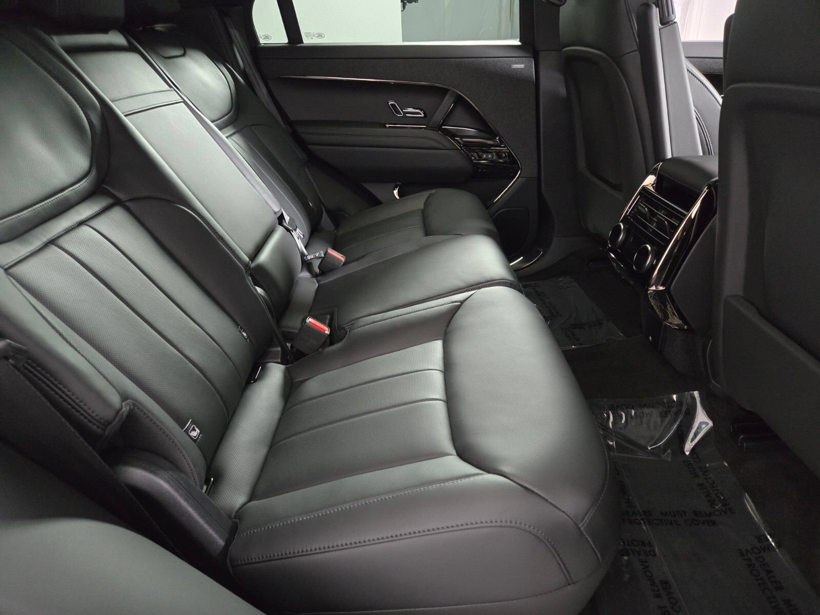 New 2026 Land Rover Range Rover Sport Dynamic SE AWD/4WD image 18