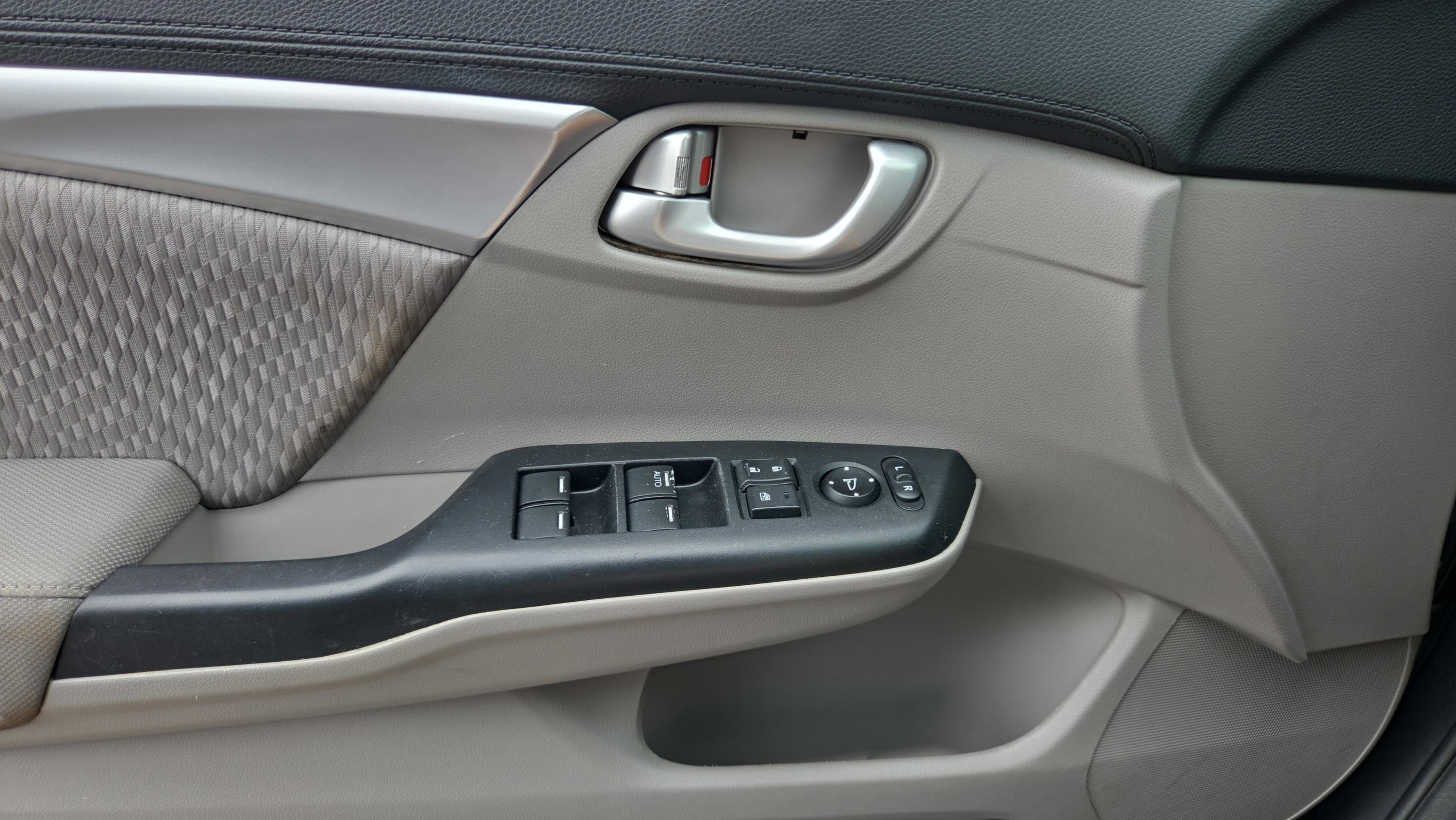 Used 2015 Honda Civic EX image 18