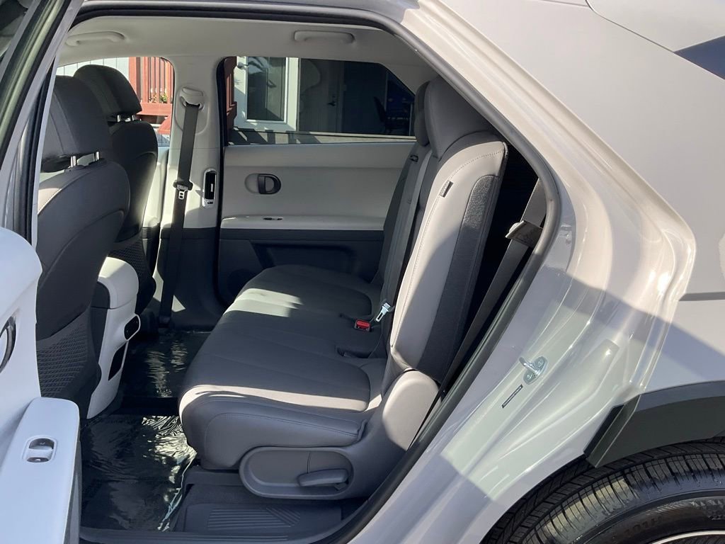 Used 2025 Hyundai Ioniq 5 SEL image 25