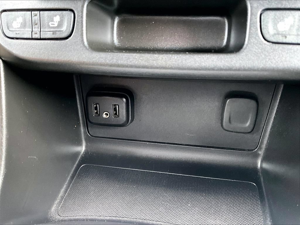 Used 2020 Chevrolet Colorado LT w/ LT Convenience Package AWD/4WD image 27