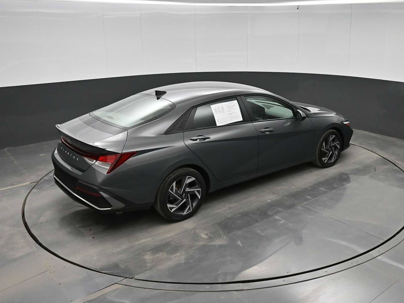 Certified 2025 Hyundai Elantra Sport image 30