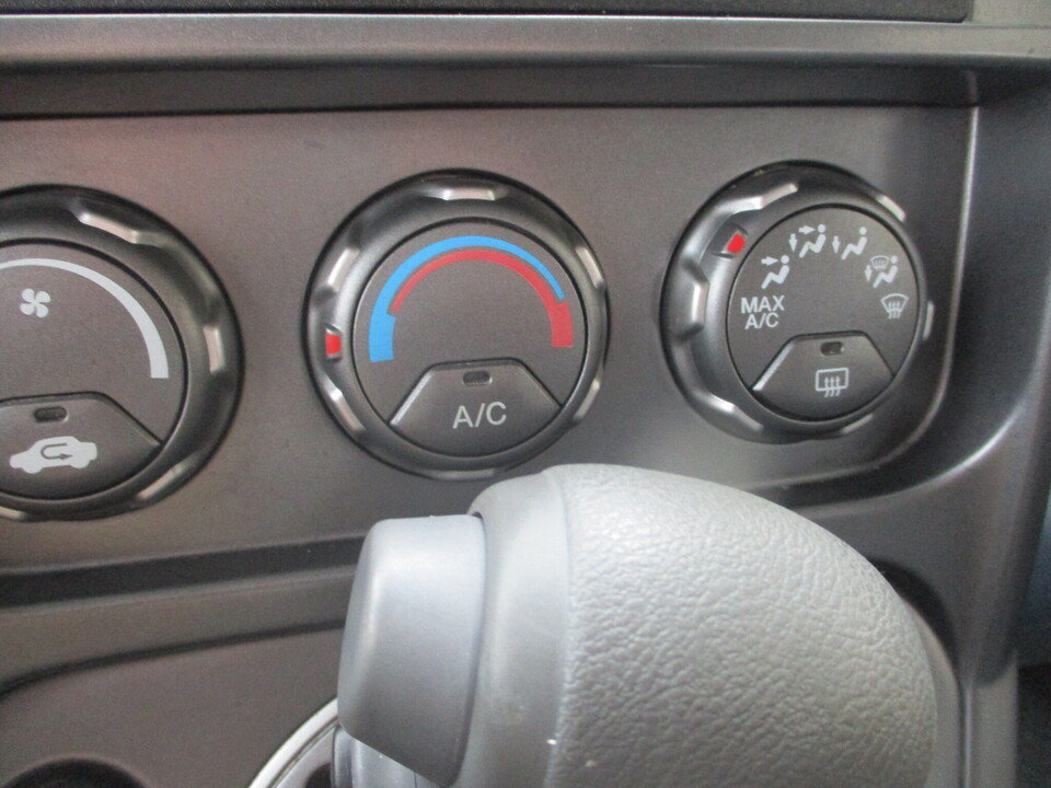 Used 2005 Honda Element LX image 28