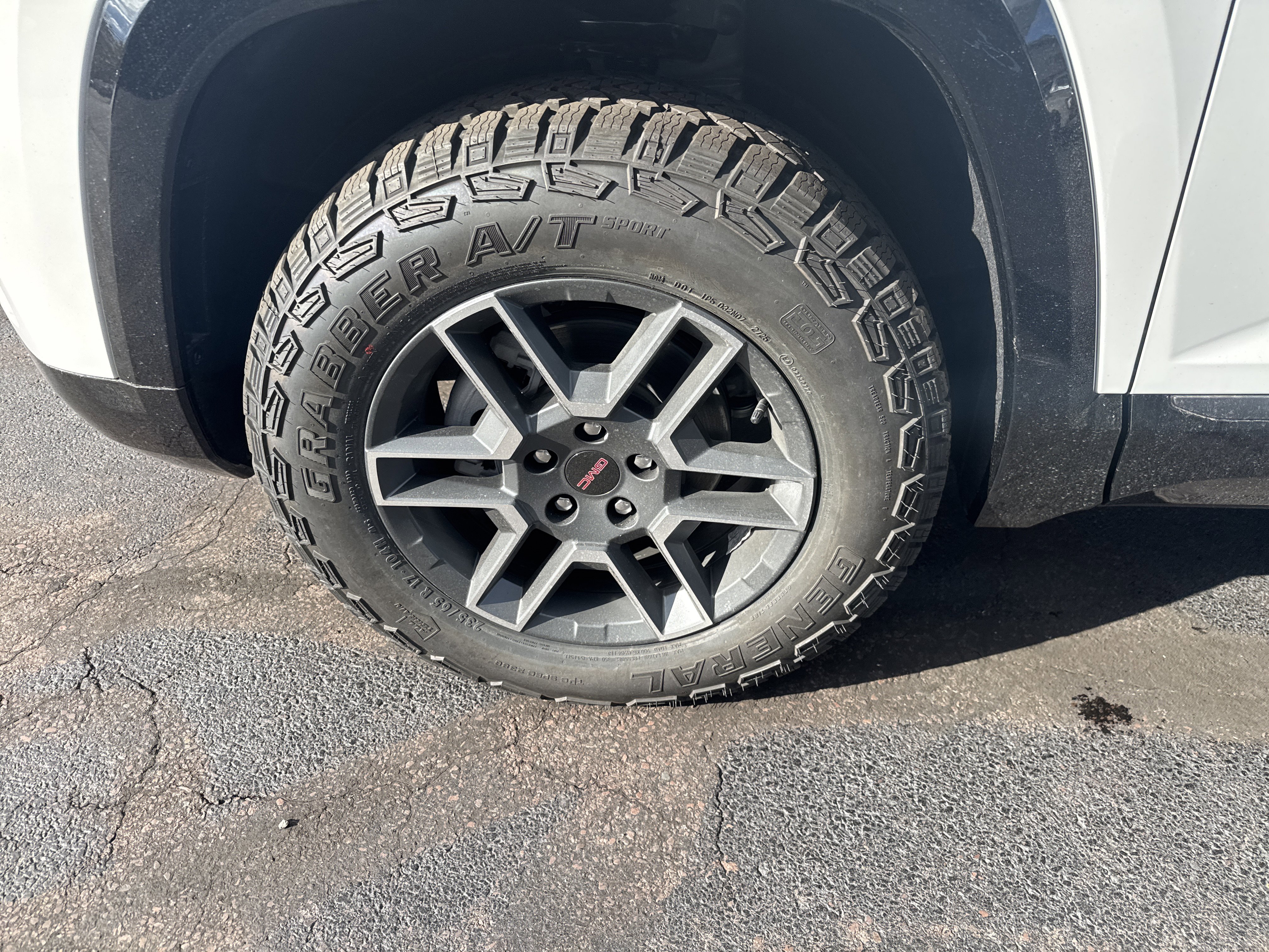 New 2026 GMC Terrain AT4 w/ Technology Package II image 11