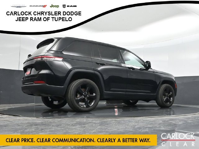 Used 2023 Jeep Grand Cherokee Altitude AWD/4WD image 45