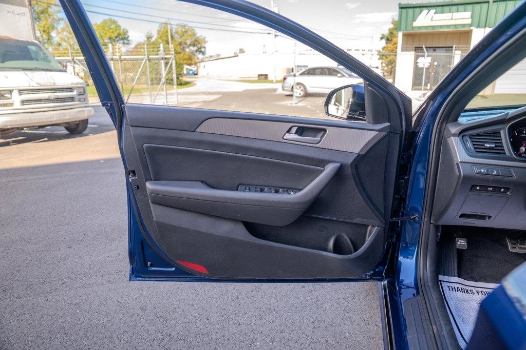 Used 2018 Hyundai Sonata Sport w/ Cargo Package FWD image 11