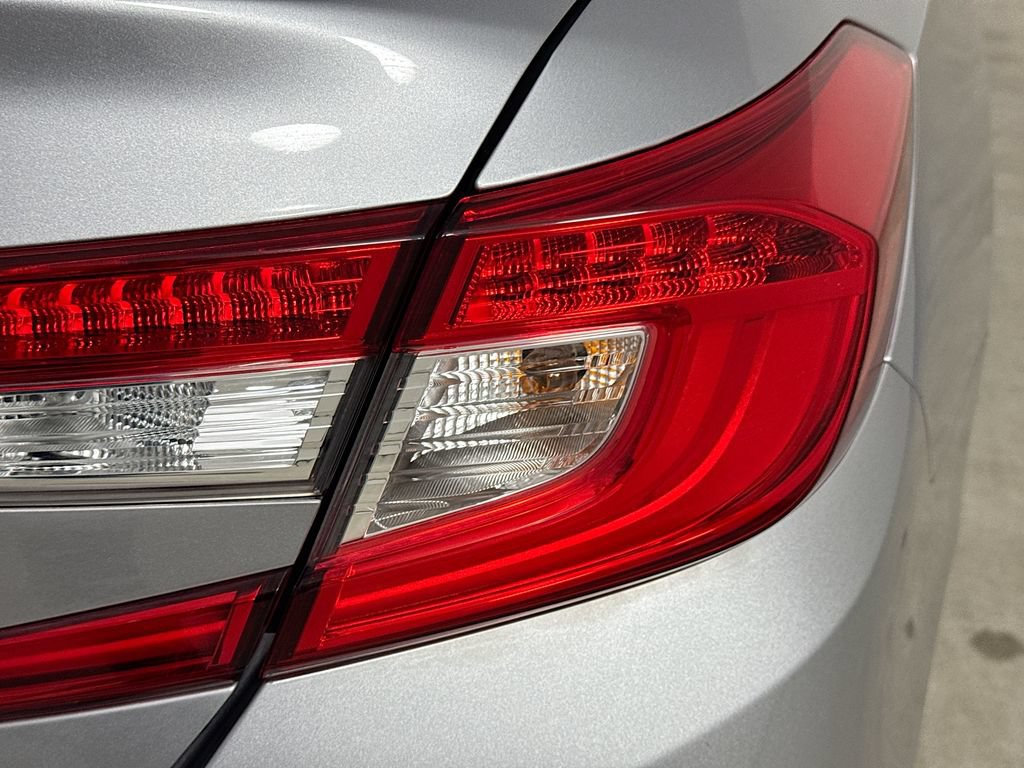 Certified 2021 Honda Accord EX image 32
