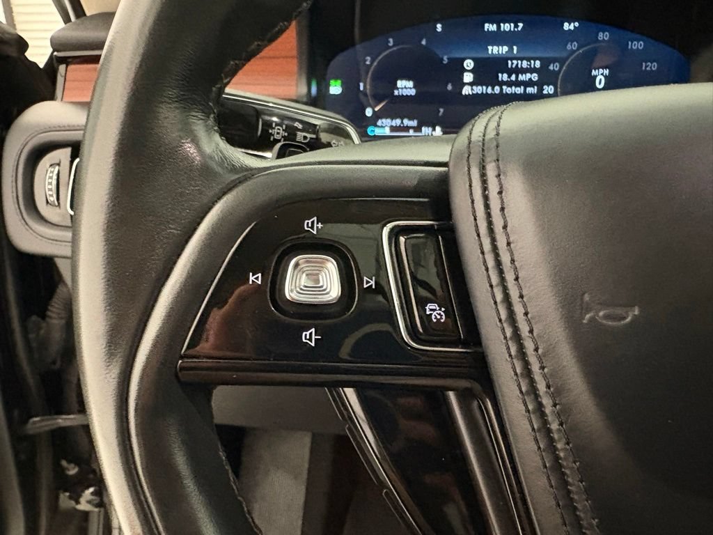 Used 2023 Lincoln Aviator Reserve RWD image 7