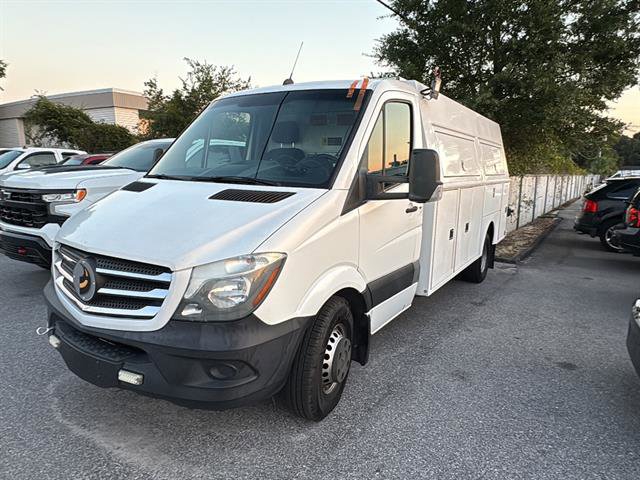 Used 2018 Mercedes-Benz Sprinter 3500 w/ Swivel Seat Package image 3