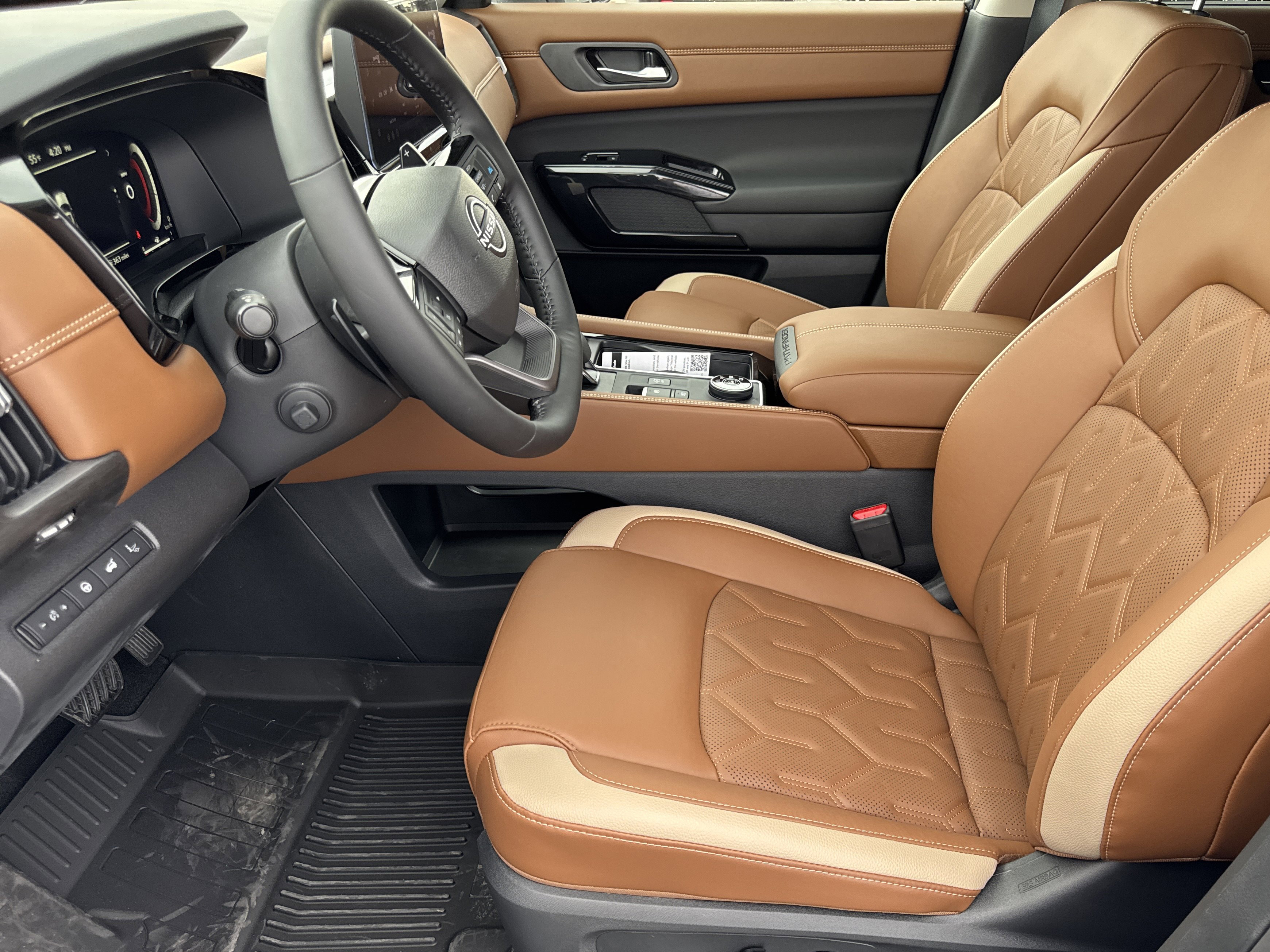 New 2026 Nissan Pathfinder Platinum image 10