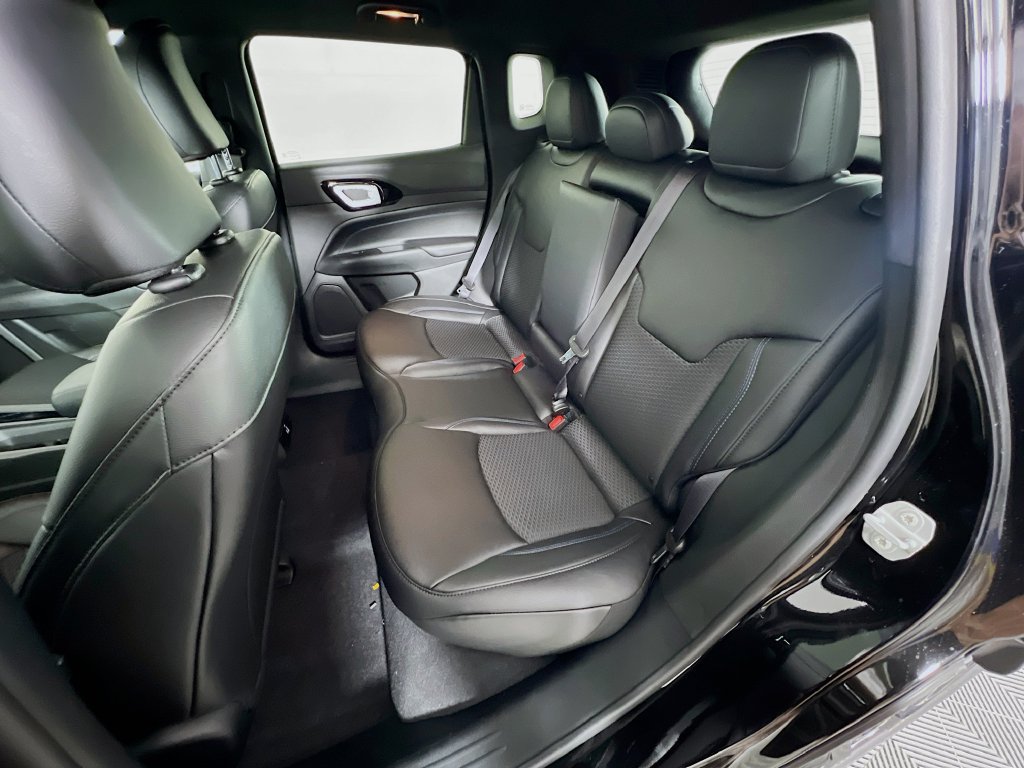New 2026 Jeep Compass Latitude AWD/4WD image 24