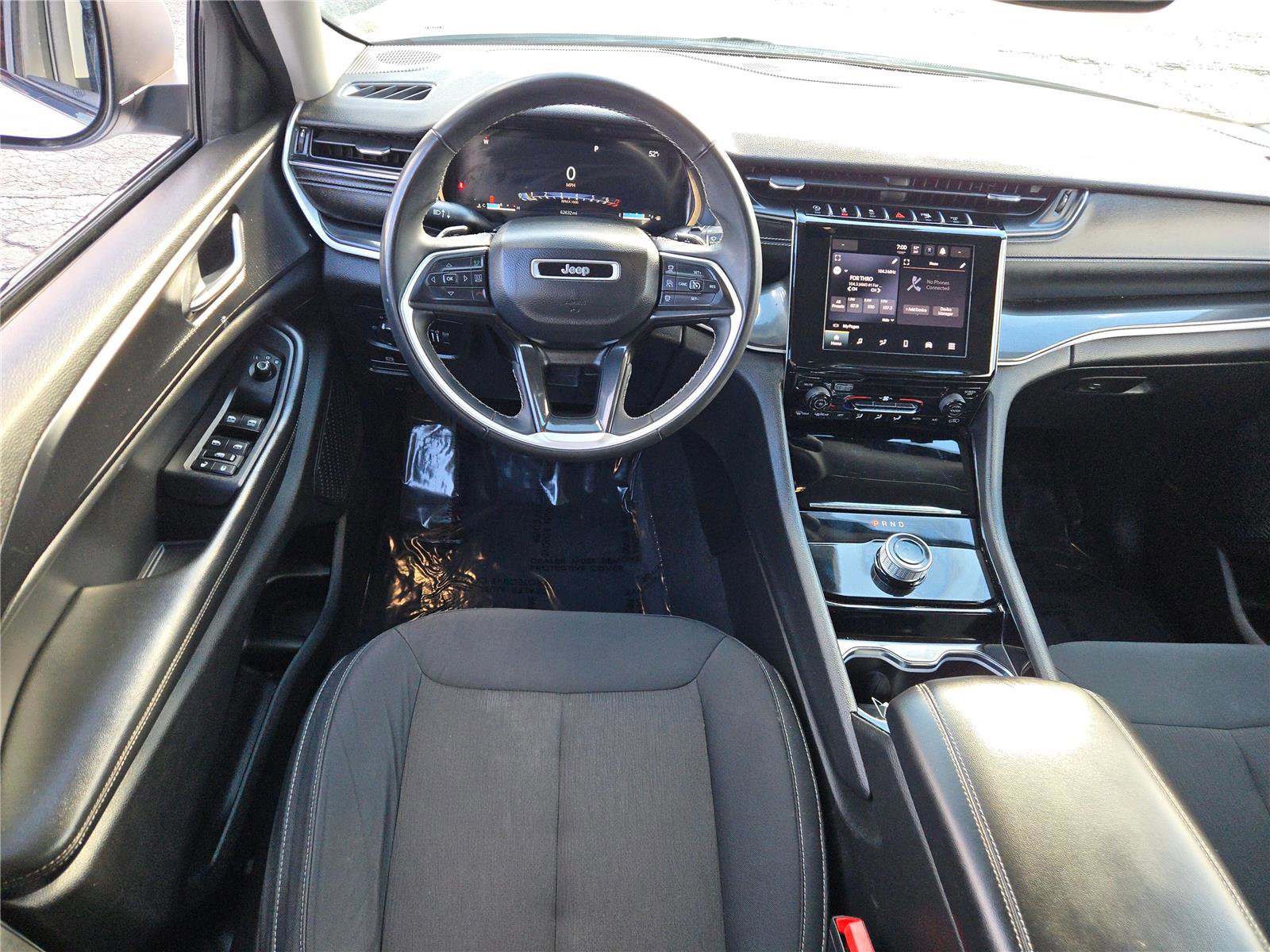 Certified 2023 Jeep Grand Cherokee L Laredo image 23