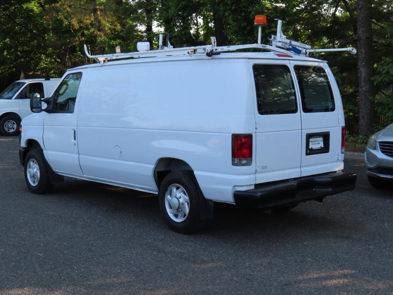 Used 2014 Ford E-150 and Econoline 150 RWD image 3
